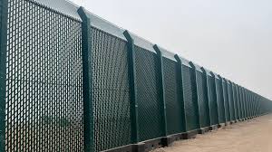 Fencing Suppliers & Contractors in Dubai, Abu Dhabi, UAE | Aravali Fence - steel fence supplier