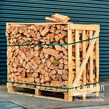 Ökologisches Brennholz und Kaminholz in Schönwalde-Glien (14621) kaufen - timber supplier