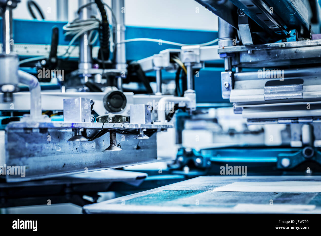 screen printing on metal industrial application
